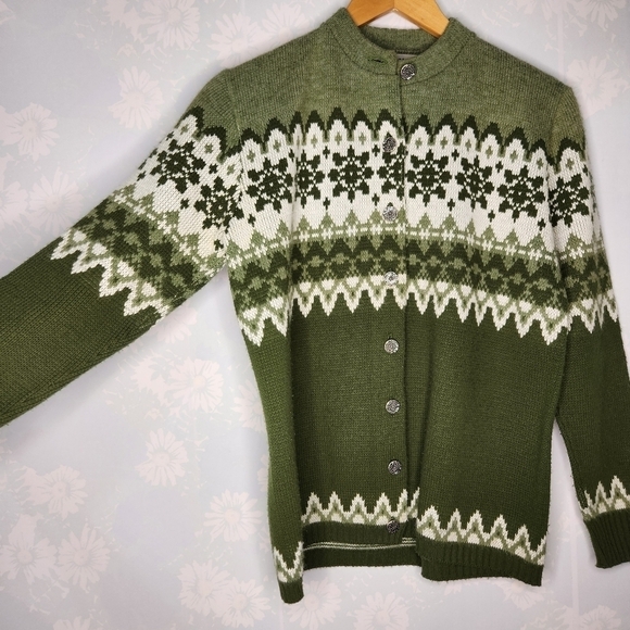 Vintage Green Fair Isle Knit Cardigan Cozy Sweater Medium - Picture 2 of 12